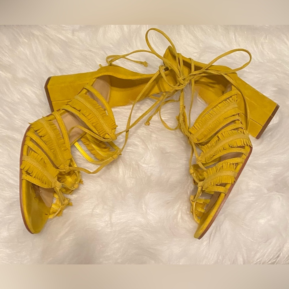 Sandals in excellent used condition. Size 12M